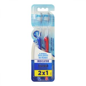 Escova Dental Oral-B Indicator Plus 30 Macia Com 2 Unidades