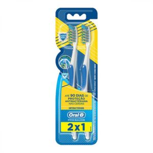 15366330380-7501006731132.jpg Escova Dental Oral-B Pro-Saúde 35 Macia Antibacteriana Com 2 Unidades
